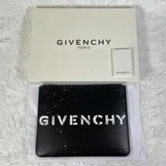 未使用 GIVENCHY ロゴ プリント柄 クラッチバッグ ハンドバッグ