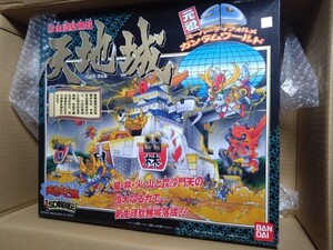 【当時物・未組立品】新生頑駄無城 天地城 元祖SDガンダム SD戦国伝 風林火山編 スーパーデフォルメ ガンダムワールド BANDAI バンダイ