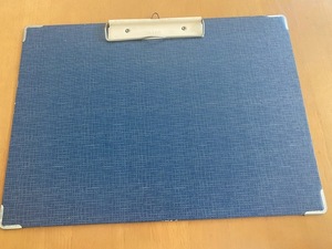 クリップボード　Ｂ４サイズ　紺　LION ライオン　中古　昭和　バインダー　37.5×27ｃｍ