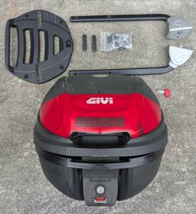 GIVI　ジビ　リヤトップケース　カワサキZZR1100D 取り付けベース付き