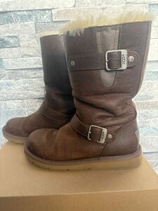 UGG ブーツ　　サイズ23cm