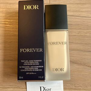 Dior ディオールスキン フォーエヴァー フルイド　マット　0N neutral 30ml 新品未使用　定価7,700円