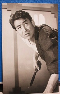 映画俳優】鶴田浩二 ブロマイド(サイズ約13,5x8.5㎝) B/検;東映任侠ヤクザ極道タレント生写真プロマイド