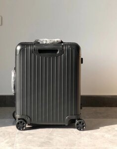 RIMOWA リモワ Original Cabin Twist 21インチ 35リットル オリジナル キャビン 機内持ち込み用スーツケース ブラック 希少 中古