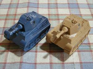 ■『コンバットチョロQ／ティーガーⅡ戦車(ダークブルー＆イエロー)』Panzerkampfwagen VI Tiger Ausfhrung B "Tiger II