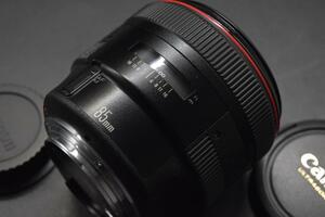 Canon EF 85 1.2 L USM 3286