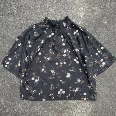 【極美品】black patterned blouse