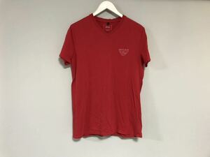 本物アルマーニジーンズARMANI JEANSコットンプリントVネック半袖Tシャツメンズサーフアメカジワークミリタリーゴルフ赤レッドMイタリア製
