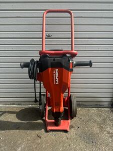 直接引取限定 東京都内または埼玉近辺 HILTI　コンクリートブレーカー　TE2000-AVR 