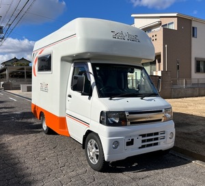 【美車・4WD】ミニキャブ キャンピングカー メインフォース ジュニア ガソリン 660cc AT カーボン製家具がおしゃれ！週末旅行にいかが？