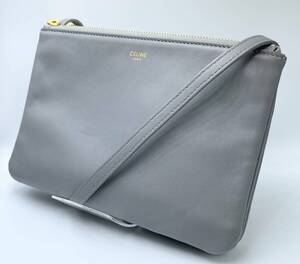 【新品同様】本物保証 セリーヌ トリオスモール 新ロゴ CELINE グレー ショルダーバッグ　OT0089-sk