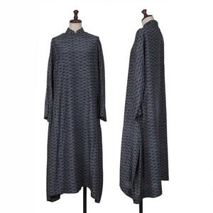 コムコム コムデギャルソンCOMME des GARCONS グラフィックプリントチャイナブラウスワンピース ブルーグレーS