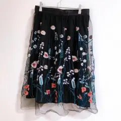 【H&M】（M）レース付き刺繍ミディ丈フレアスカート/きれいめ/大人かわいい