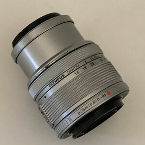 AN23-254 ジャンク扱い OLYMPUS オリンパス レンズ M.ZUIKO DIGITAL 14 - 42mm F3.5-5.6 φ37 一眼レフ カメラ 動作未確認 使用感