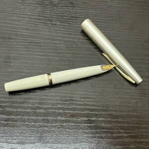 【MYT-4229】 1円スタート PILOT パイロット 万年筆 Elite ペン先 18K 750 エリート F 筆記用具 動作未確認 状態写真参照