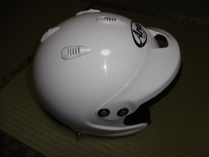 アライ（Arai）の四輪用ヘルメットＧＰ－Ｊ３ＸＯのXXXL(64-65cm)サイズの中古品（2016年製）,SCHROTHのhansアンカー付き