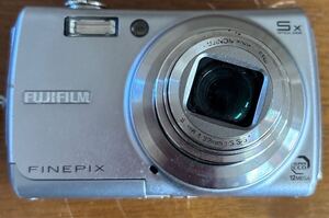 FUJIFILM FinePix F100fd シルバー　本体のみ　ジャンク品