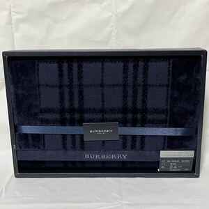 美品　 BURBERRY バーバリー　スポーツタオル　ノバチェック　パイル　ダークブルー40×120cm 西川産業　