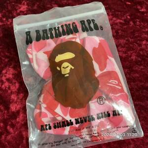 極美品 A BATHING APE アベイジングエイプ 迷彩柄 メッシュ シュシュ アクセサリー 