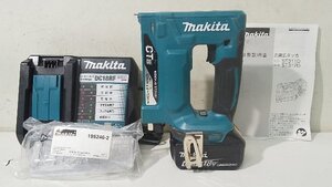 (1円スタート！) makita マキタ 充電式タッカ ST312D 釘打ち機 釘打機 くぎ打ち機 バッテリー/充電器付き 動作良好 B8182