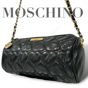 MOSCHINO モスキーノ　ショルダーバッグ　キルティング　チェーン　斜め掛け　ロゴ　ハート　黒