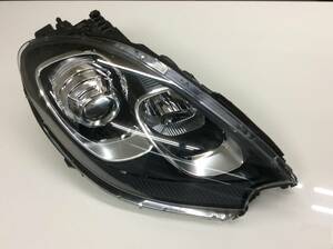 ポルシェ マカン 95B Porsche Macan 95B 　右 キセノンヘッドライト Xenon Headlight,Right SH1627xxx