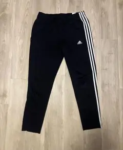 adidas ジャージパンツ