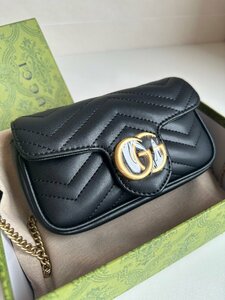 GUCCI GGマーモント ショルダーバッグ ブラック