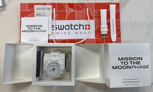 【新品未使用正規店購入】スヌーピー OMEGA X Swatch MISSION TO THE MOONPHASE - FULL MOON 昨年末購入