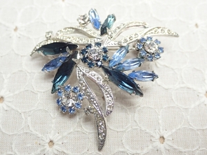 L223　ヴィンテージ ブローチ フラワーデザイン ラインストーン ブルー×クリアカラー Vintage brooch