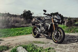 ECU書き換えソフトウエア TRIUMPH SPEED TRIPLE RR / RS 1200 2021～2023 年式 by BT MOTO