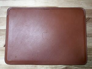 アップル純正 Macbook レザースリーブ サドルブラウン（MacBook Air MacBook Pro Leather Sleeve Saddle Brown）
