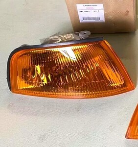 ★新品 三菱 CP9A ランサーエボリューション ランエボ エボ5 6 Ⅴ Ⅵ 純正 フロント コーナーランプ 右 MITSUBISHI front corner lamp RH