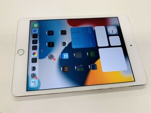 ★送料無料★良品★au★A1550iPad mini 4 Wi-Fi + Cellular 32GB★シルバー★0926001218★SYS★05/17