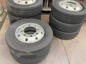 大型トラック用　アルミ付き　後輪タイヤ8本セット　245/70R 19.5　TOYOタイヤ　NANO ENERGY　M638　溝たっぷり 中古タイヤ　　456