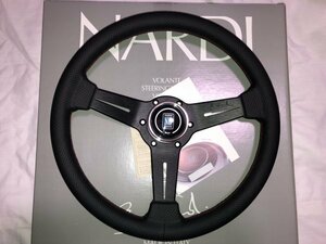 ★送料無料　ナルディ　NARDI N005 スポーツタイプA　330 BKパンチングレザー＆BKスポーク　REDステッチ　新品　未使用　正規品　在庫有り