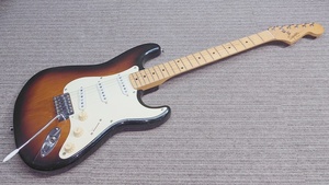 YI キ11-199 Squier by Fender エレキギター フェンダー スクワイヤ 現状品