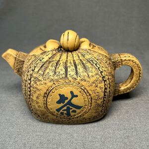 紫砂壷　紫砂急須　宜興　紫砂　名人作品　在銘あり　朱泥　茶道具　煎茶　茶道　管理016