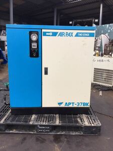 明治機械製作所 APT-37BK 3.7kw 60Hz コンプレッサー / MEIJI AIR COMPRESSOR MFG (稼働時間 7098 時間)