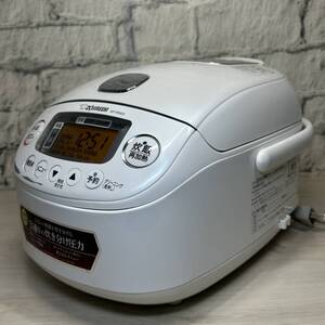 【YH-0898】中古品 ZOJIRUSHI 象印 NP-RN05 圧力IH炊飯ジャー 極め炊き 3合炊き 0.54L 炊飯器 ホワイト 通電のみ確認済み