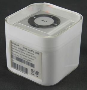 未開封保管品 Apple iPod shuffle 2GB PD778J/A A1373 未チェック現状にて