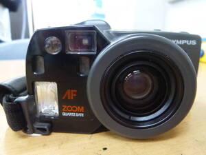 中古(ジャンク品) OLYMPUS/オリンパス フィルムカメラ IZM300 [O-90]◆送料無料（北海道・沖縄・離島を除く)