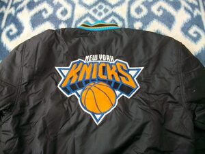 ニューヨーク ニックス 黒ジャンパー 極美品 M NBA New York Knicks リーボック REEBOK製