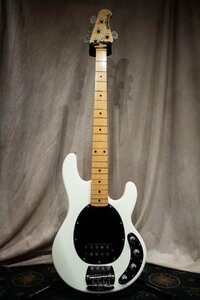 ♪MUSICMAN StingRay ミュージックマン スティングレイ エレキベース ☆D 0610