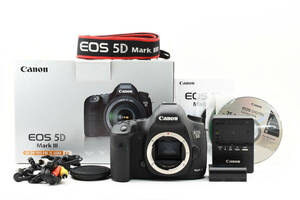 【極美品】ショット数4630枚☆ Canon デジタル一眼レフカメラ EOS 5D Mark III ボディ EOS5DMK3 キヤノン