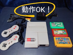 任天堂 ニューファミコン 美品 ファミコン AV仕様 動作品 コントローラ アダプタ ケーブル ソフト3本 ファミリーコンピュータ Nintendo FC