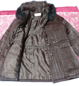 こげ茶色のフード付き光沢フワフワあっかたコート/外套 Dark brown hooded glossy fluffy coat