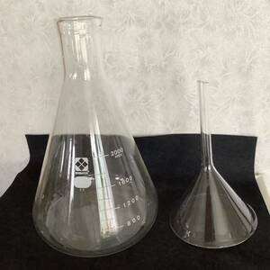 実験道具　ガラス製　三角フラスコ　2L ロート　12㎝　花瓶デカンタ フラワーベース インテリア 