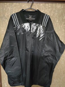 adidasのClimastormジャケット