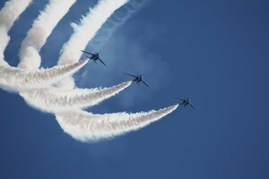 会場入口湖東門迄約1.6km 西門迄約400m その3 道中コンビニ有 エアフェスタ 航空祭 2024 浜松基地 浜松 駐車場